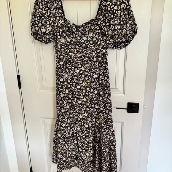 astr the label black floral dress Sara Floral Lace Trim Dress main image 1
